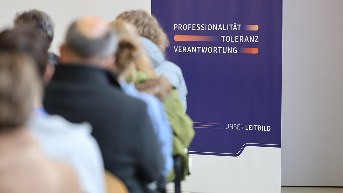 Unser Leitbild: Professionalität, Verantwortung und Toleranz